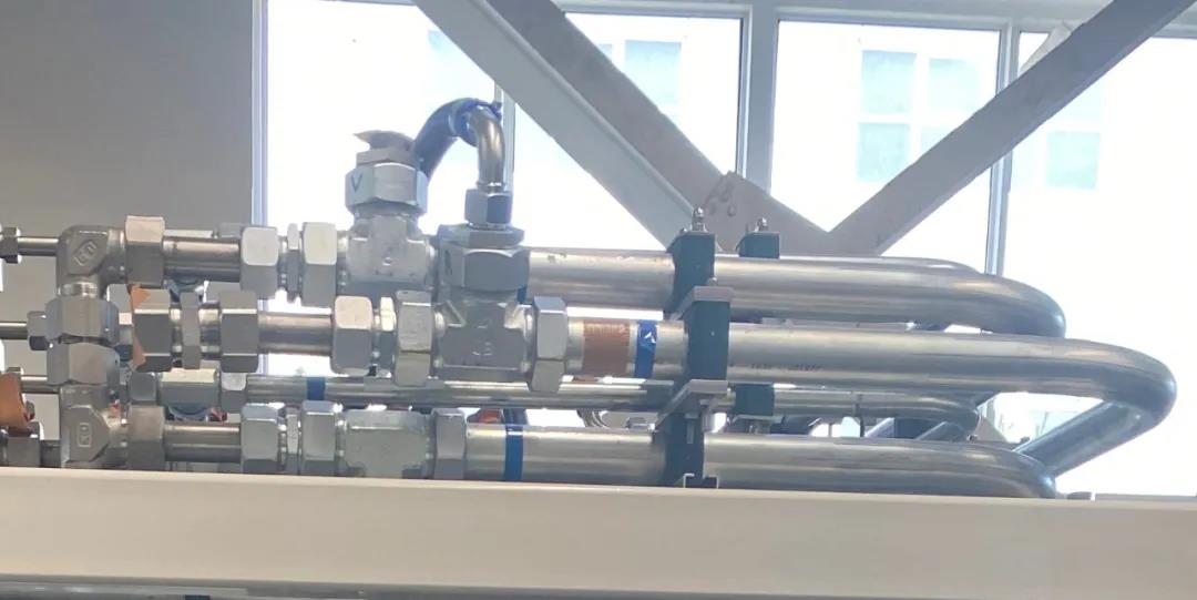 在派克眾多的明星產(chǎn)品中， 無(wú)論是論實(shí)力、拼資歷，還是比知名度，怎么都少不了EO卡套接頭！ 