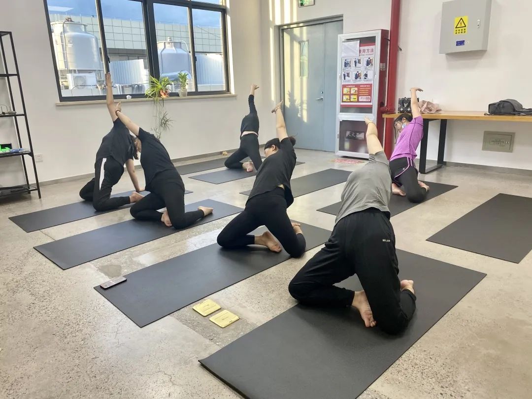 夏日炎炎， 中泰“瑜”你攜手同行